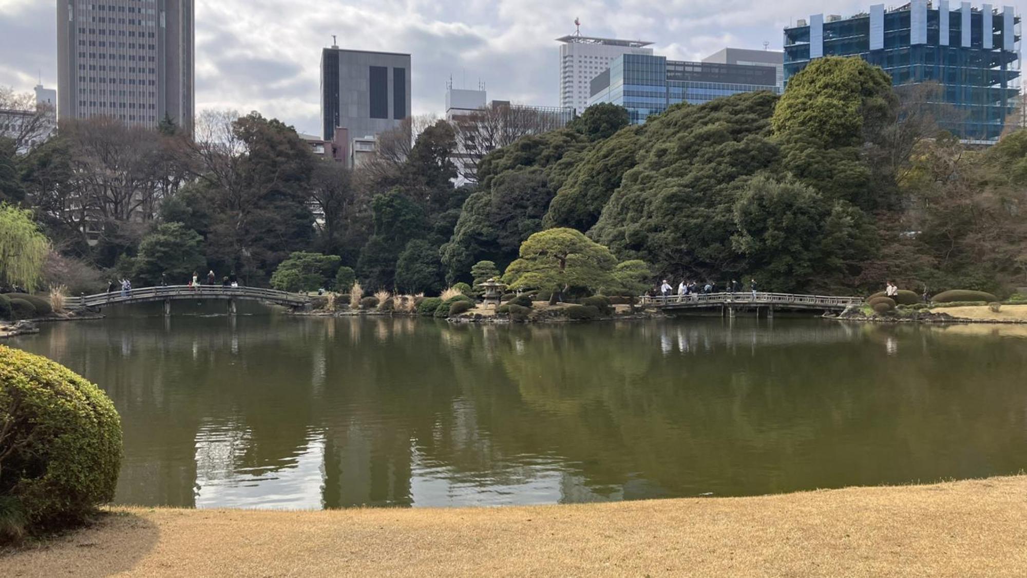 Toyoko Shinjuku Gyoemmae Eki 3 Ban Deguchi 3* Tokio