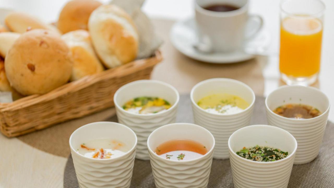 Toyoko Shinjuku Gyoemmae Eki 3 Ban Deguchi Tokio